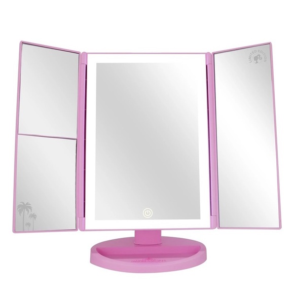 Impressions Barbie LED Makeup Mirror Tri Fold with Magnification - Picture 4 of 13